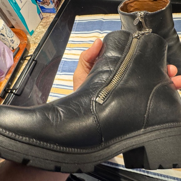 Harley Women's Black Ankle Boots size 8 - Picture 4 of 7